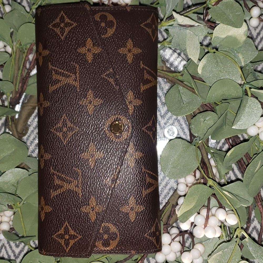 LV Sarah Wallet